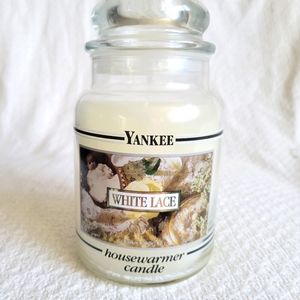 White Lace Yankee Candle
